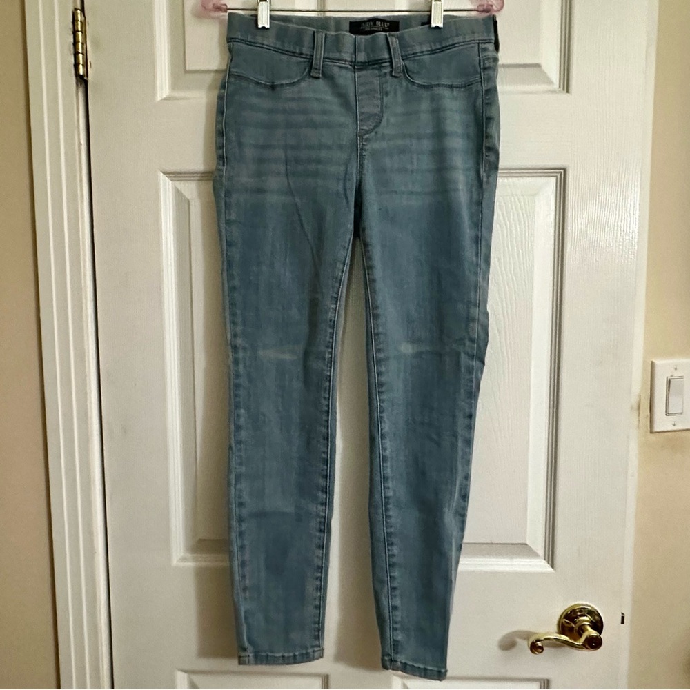 Judy Blue Light Blue Pull On Skinny Jeans